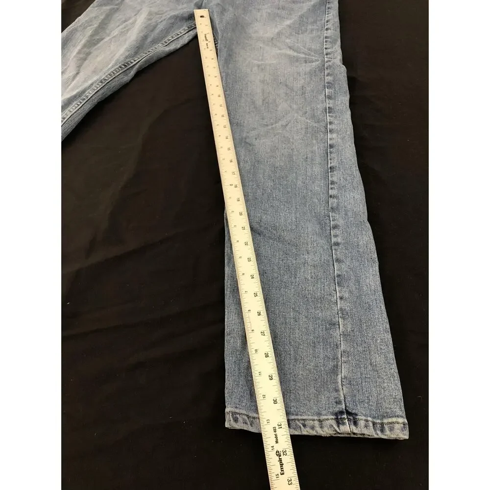 Wrangler Jeans Mens 34x32 Blue Light Wash Straight Stretch Denim Authentics